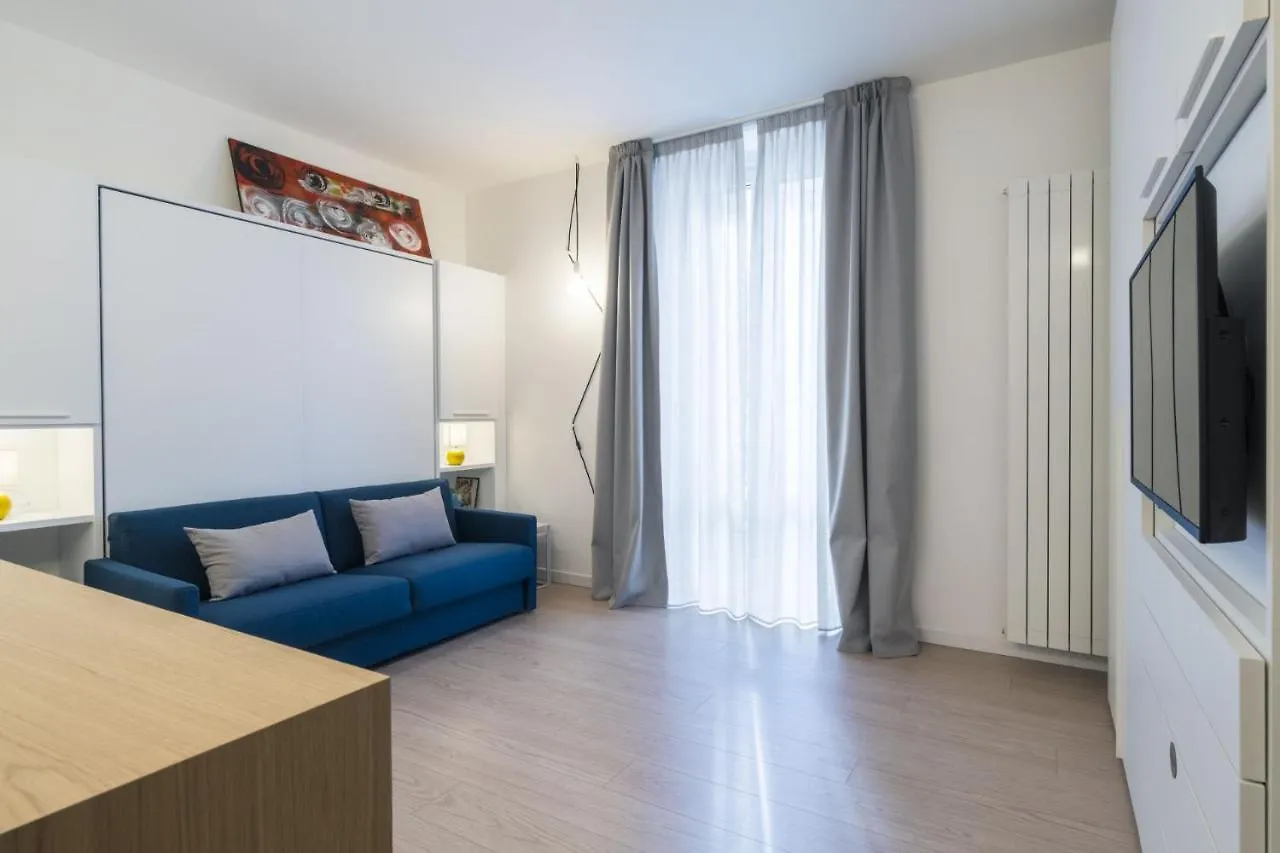 Apartment Easylife - Moderno E Chic Studio In Porta Venezia Milan