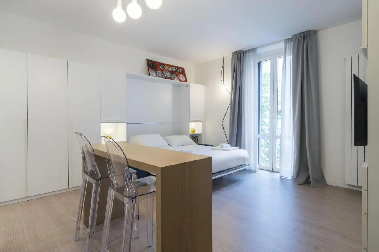 Apartment Easylife - Moderno E Chic Studio In Porta Venezia Milan