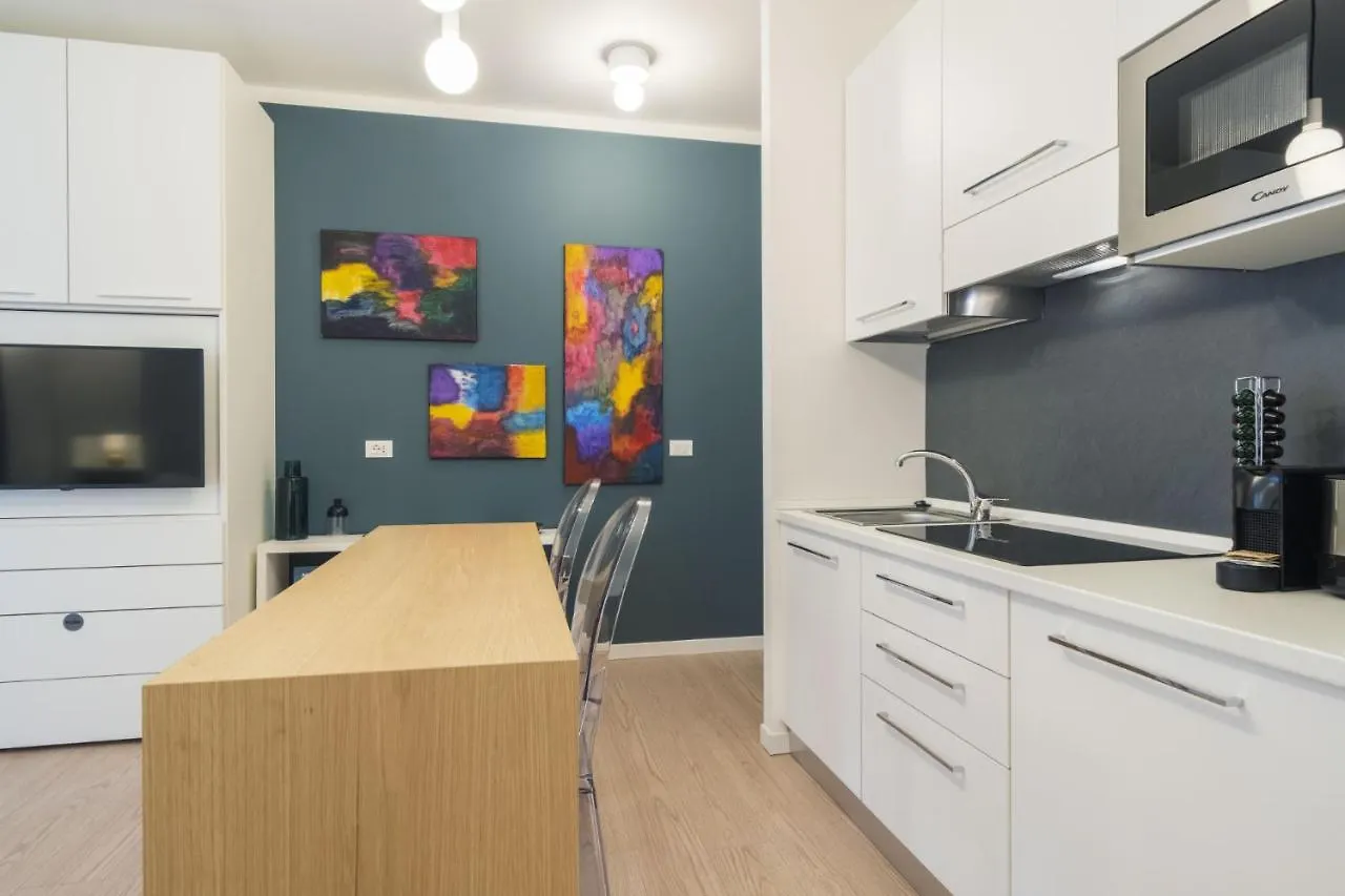 Apartment Easylife - Moderno E Chic Studio In Porta Venezia Milan Italy